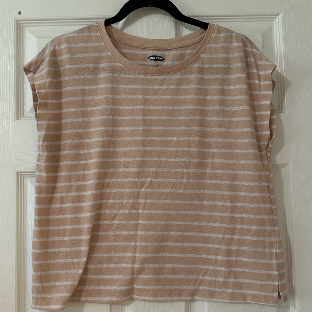 🩷 Old Navy Cropped Striped Women’s Top- Meidum